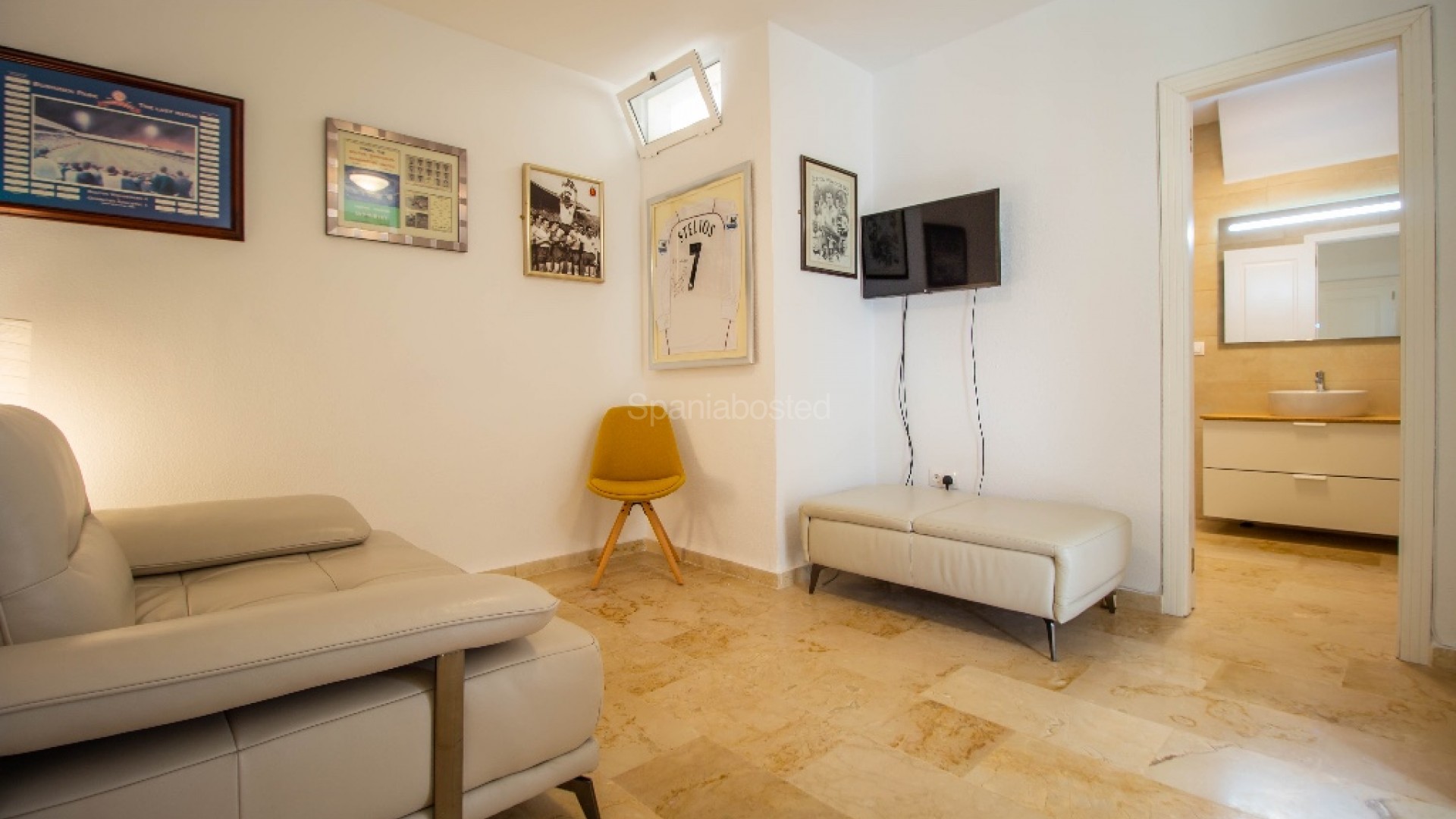 Resale - Villa -
Las Ramblas