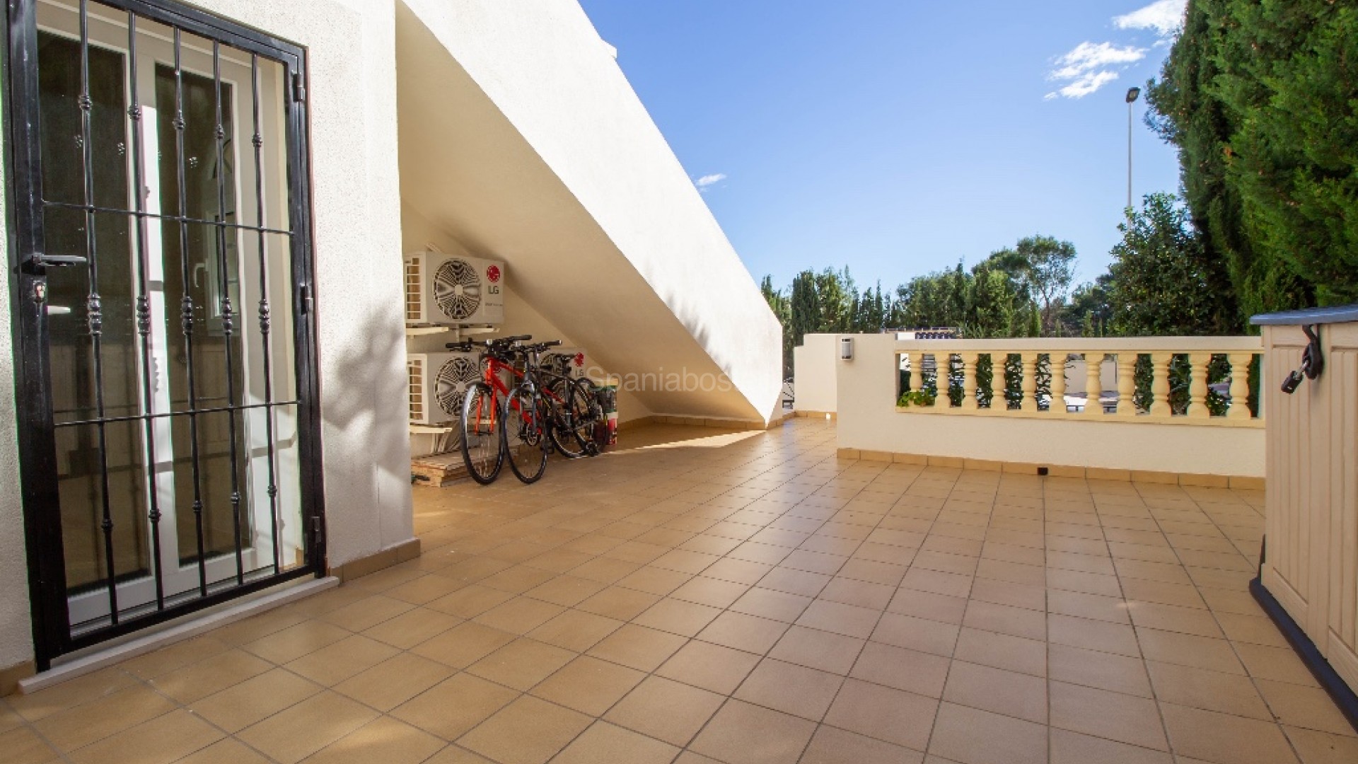 Resale - Villa -
Las Ramblas