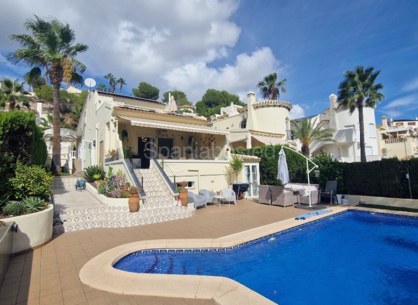 Resale - Villa -
Las Ramblas