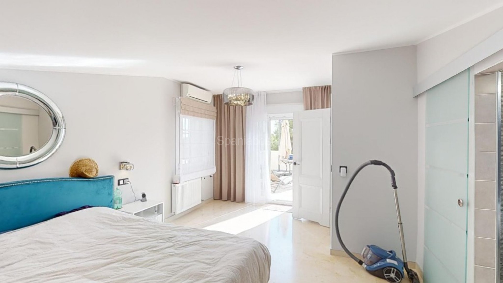 Resale - Villa -
Las Ramblas