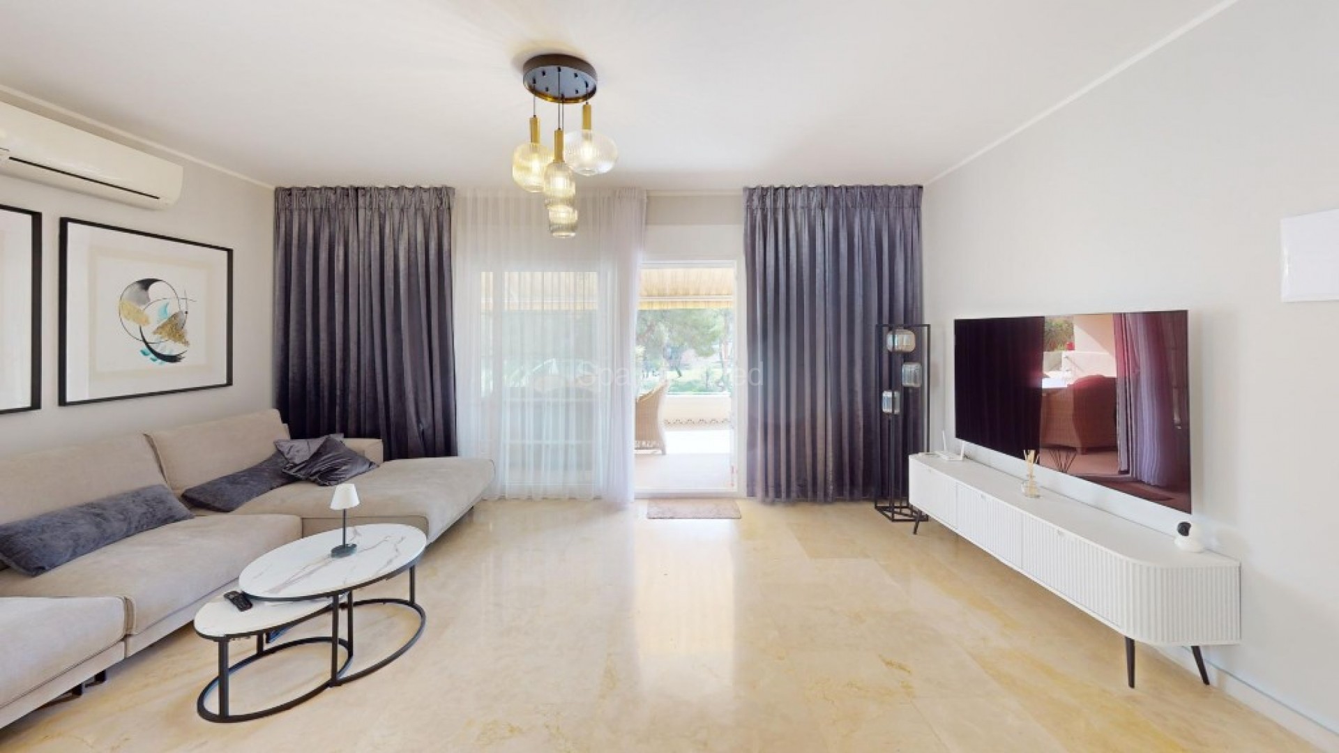 Resale - Villa -
Las Ramblas
