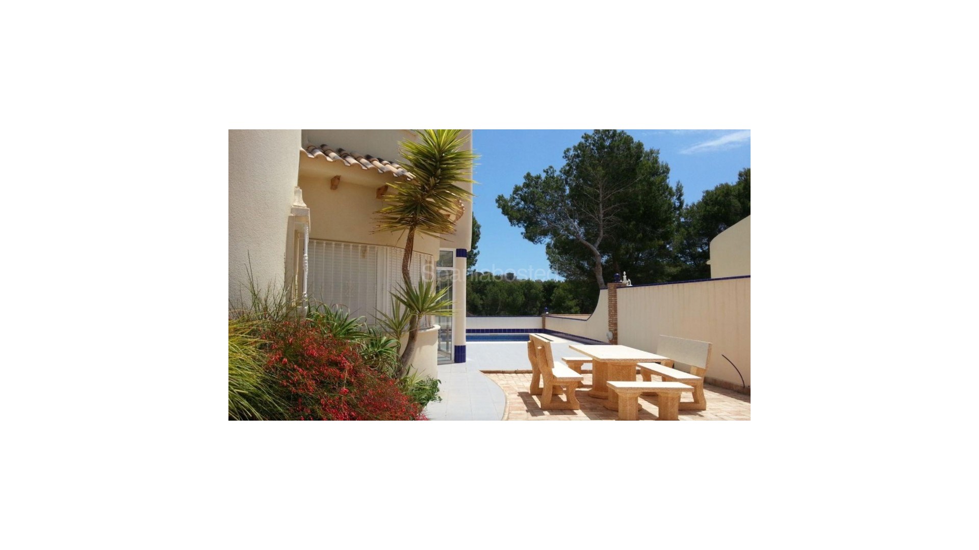 Resale - Villa -
Las Ramblas