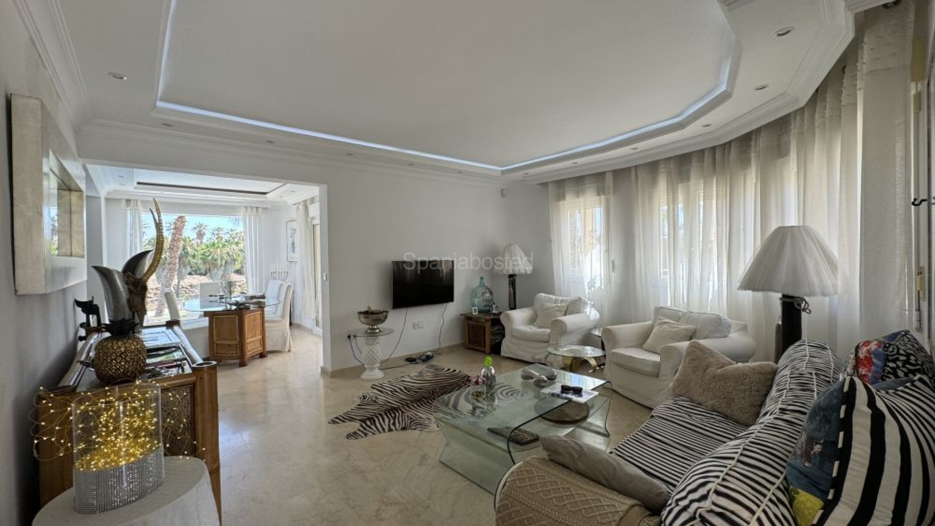 Resale - Villa -
Las Ramblas