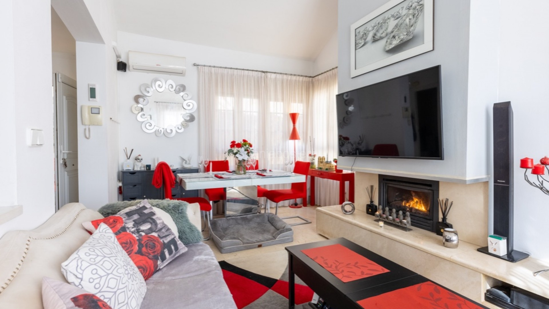 Resale - Villa -
Las Ramblas