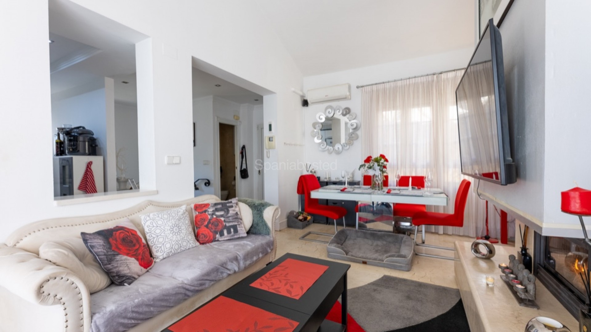 Resale - Villa -
Las Ramblas