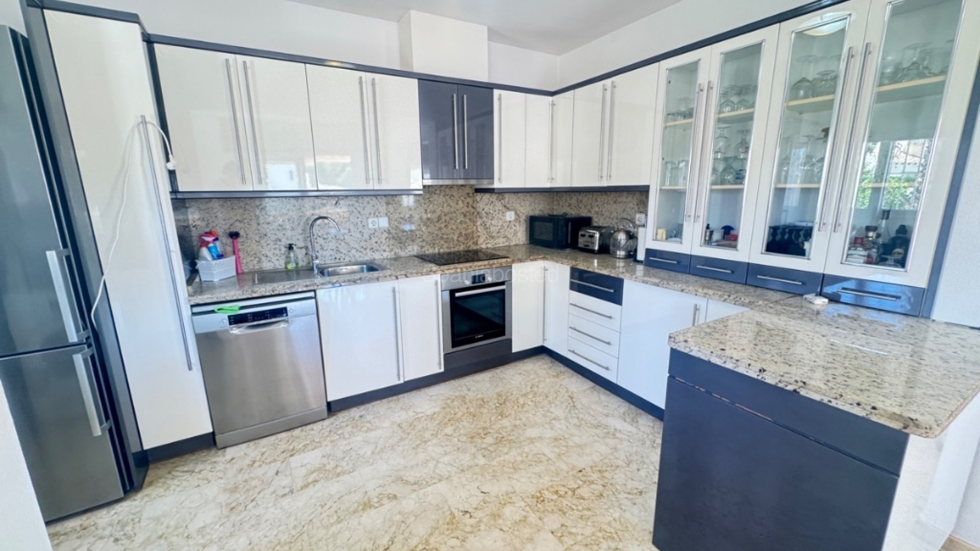 Resale - Villa -
Las Ramblas