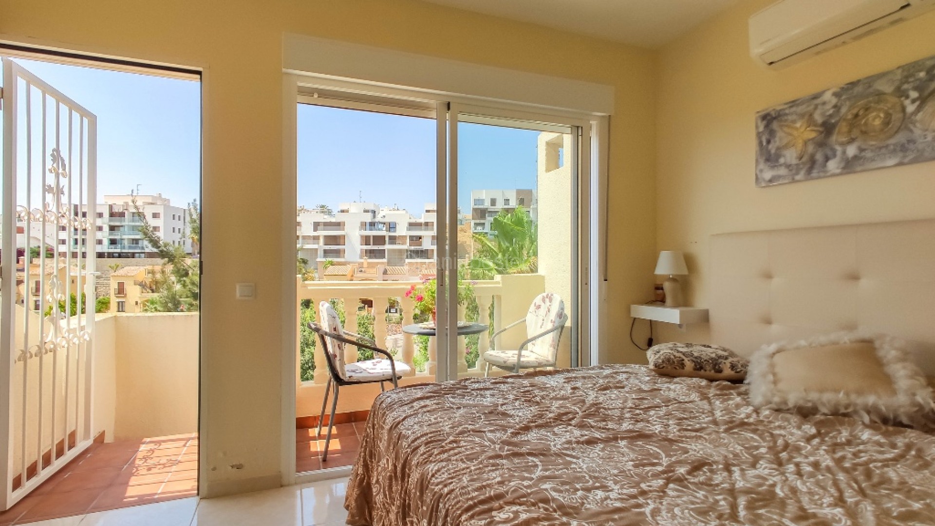 Resale - Villa -
Las Ramblas