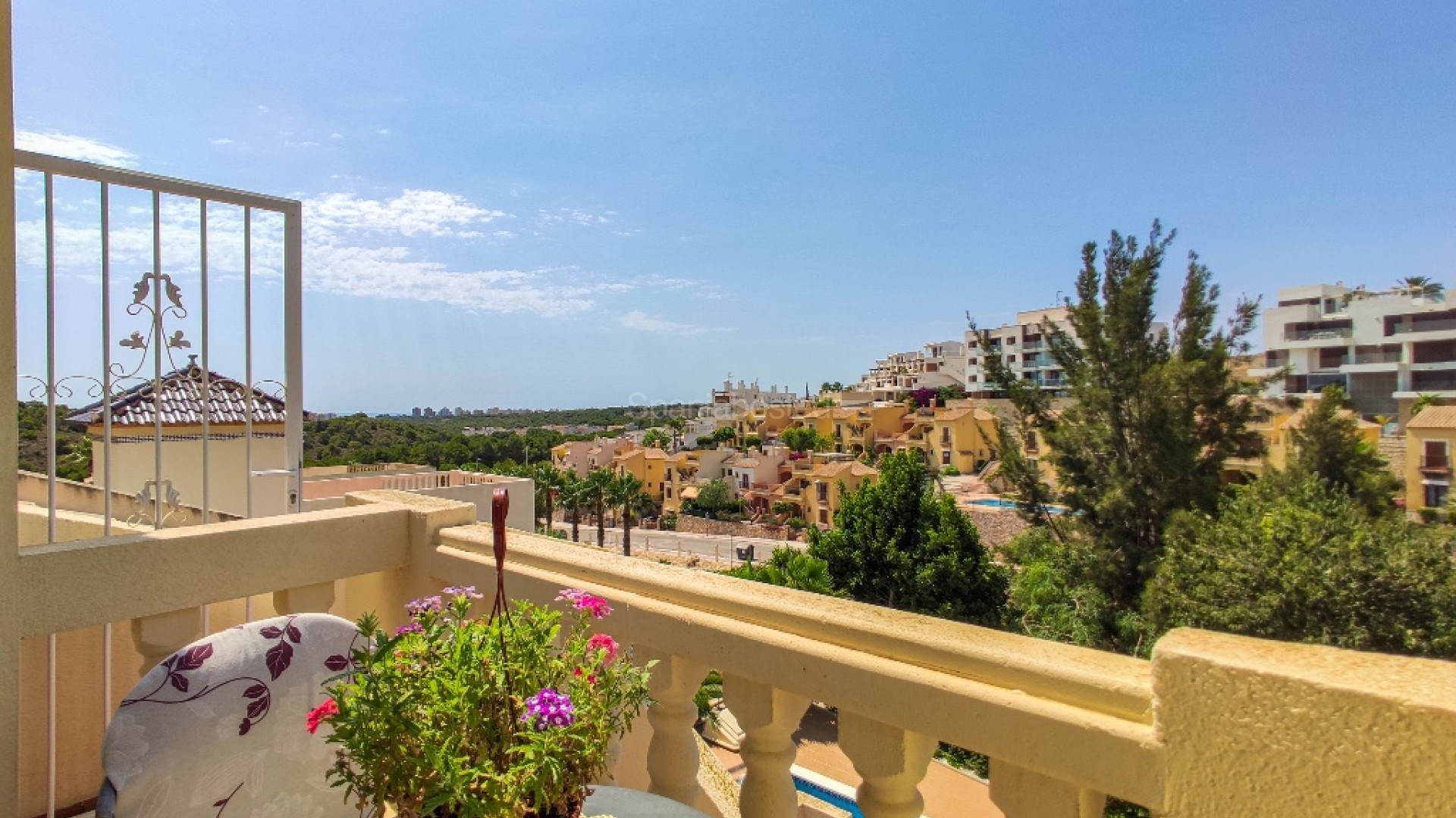 Resale - Villa -
Las Ramblas