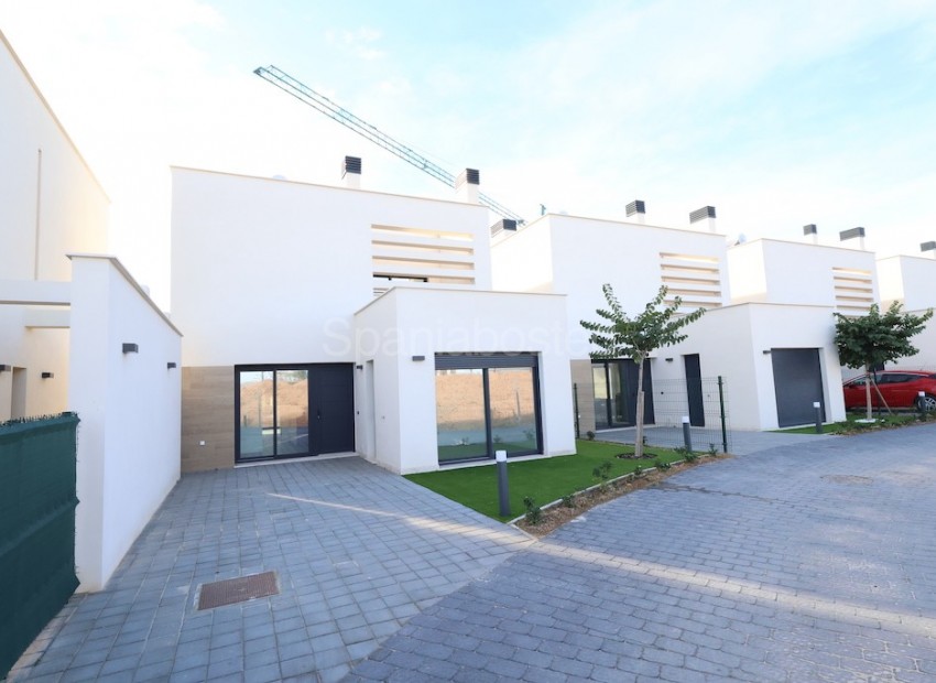 Resale - Villa -
Los Alcázares