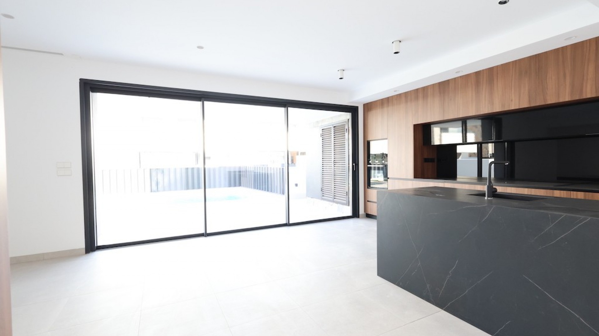 Resale - Villa -
Los Alcázares