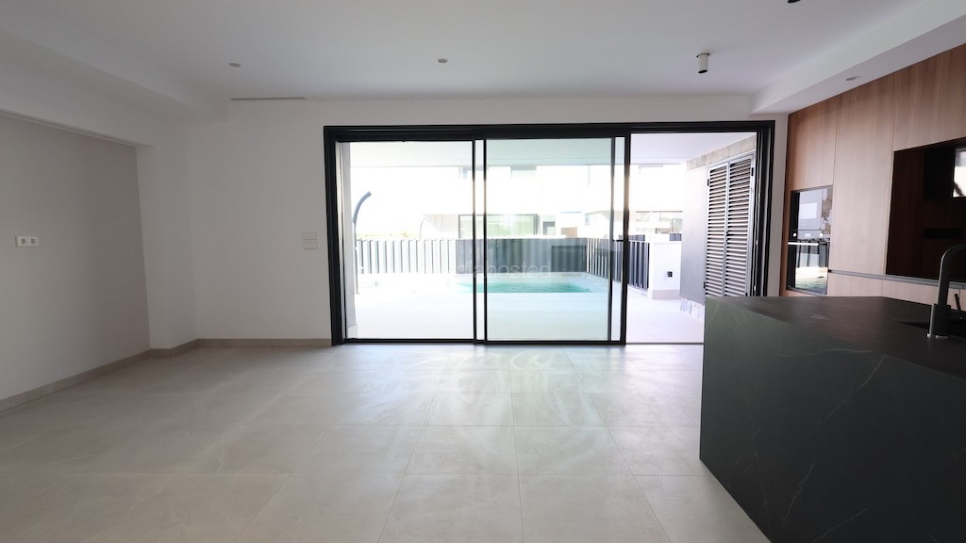 Resale - Villa -
Los Alcázares
