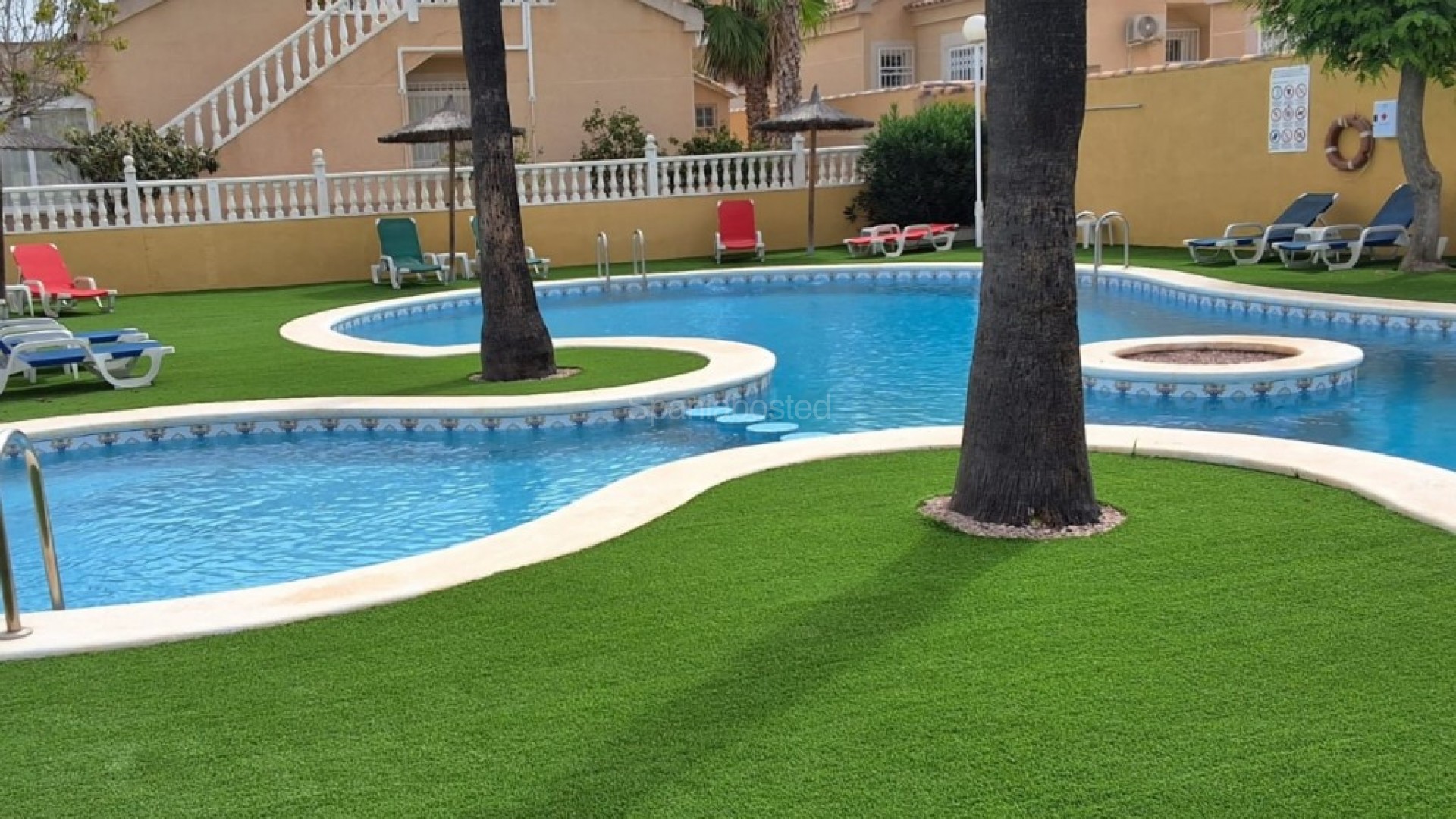 Resale - Villa -
Los Altos