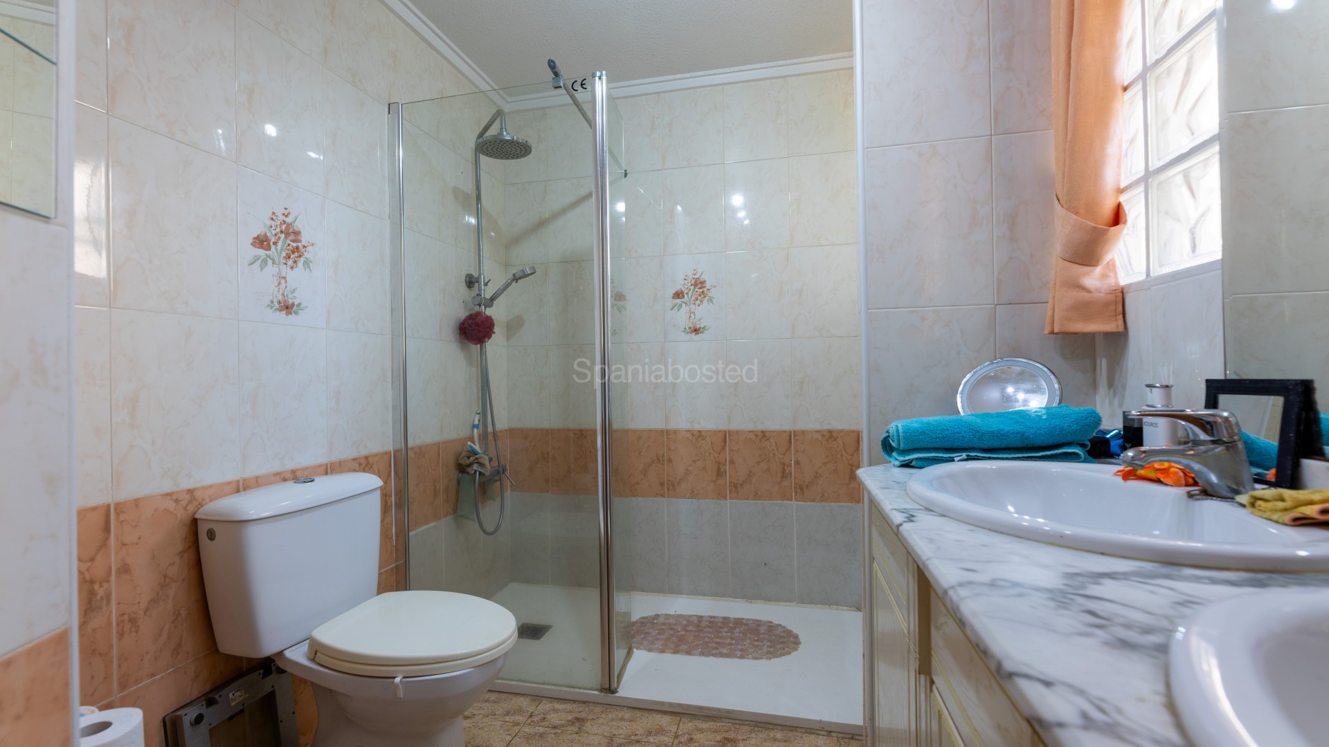 Resale - Villa -
Los Altos