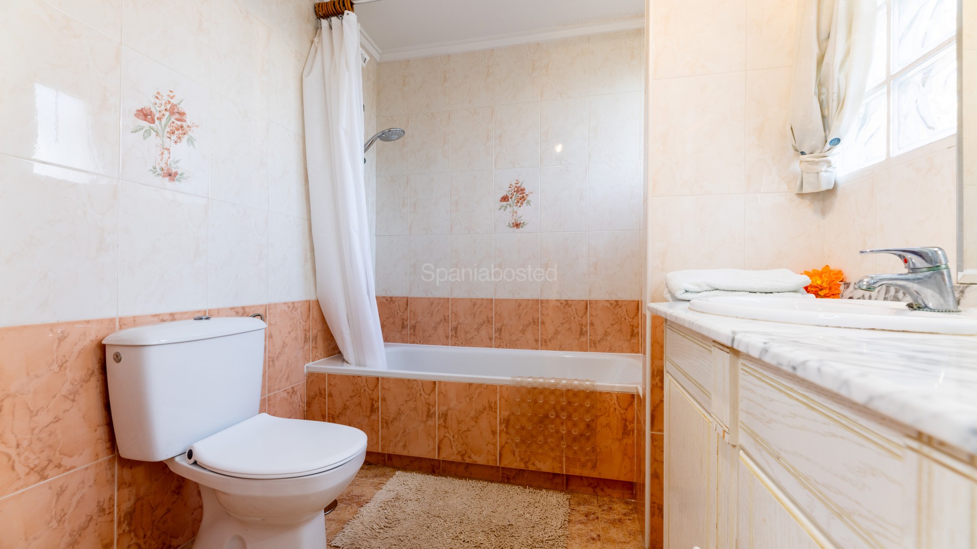 Resale - Villa -
Los Altos