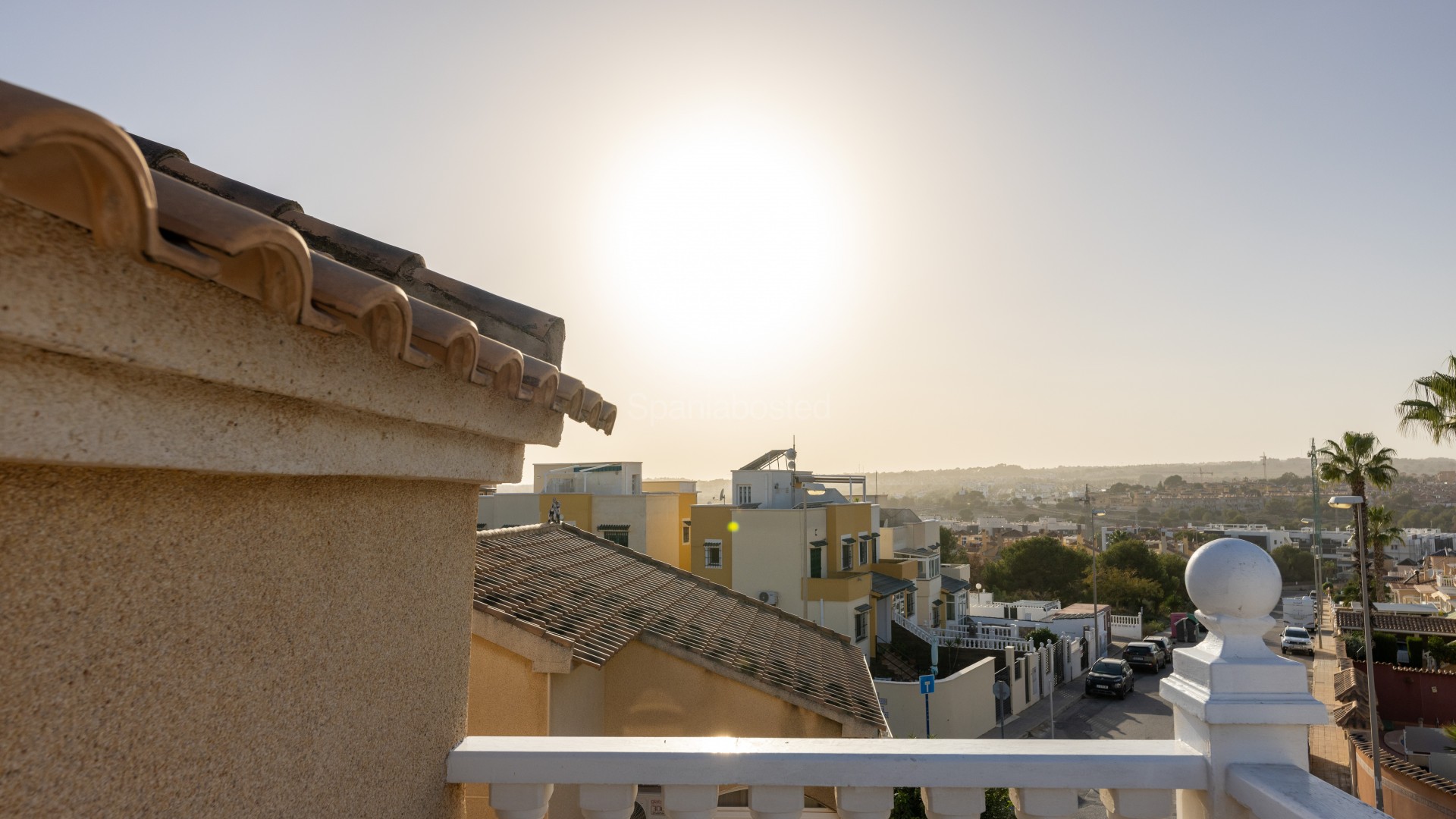 Resale - Villa -
Los Altos