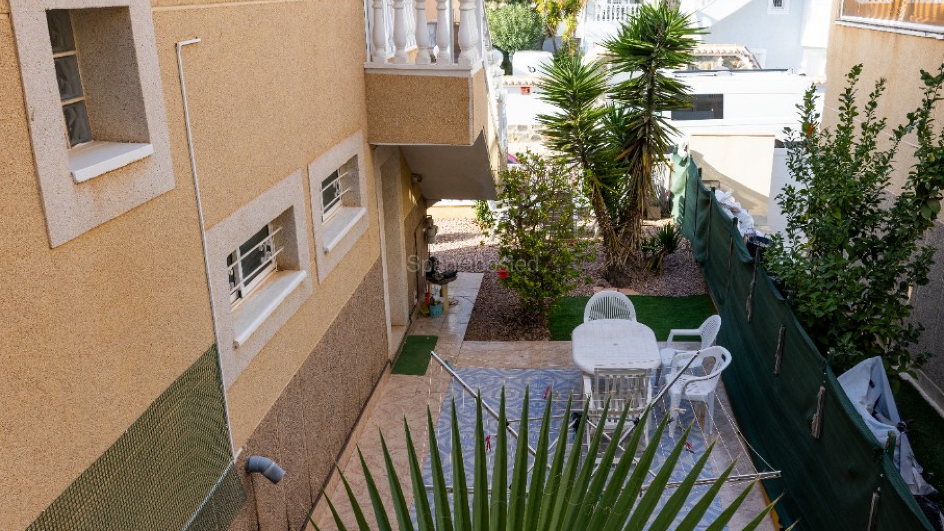 Resale - Villa -
Los Altos