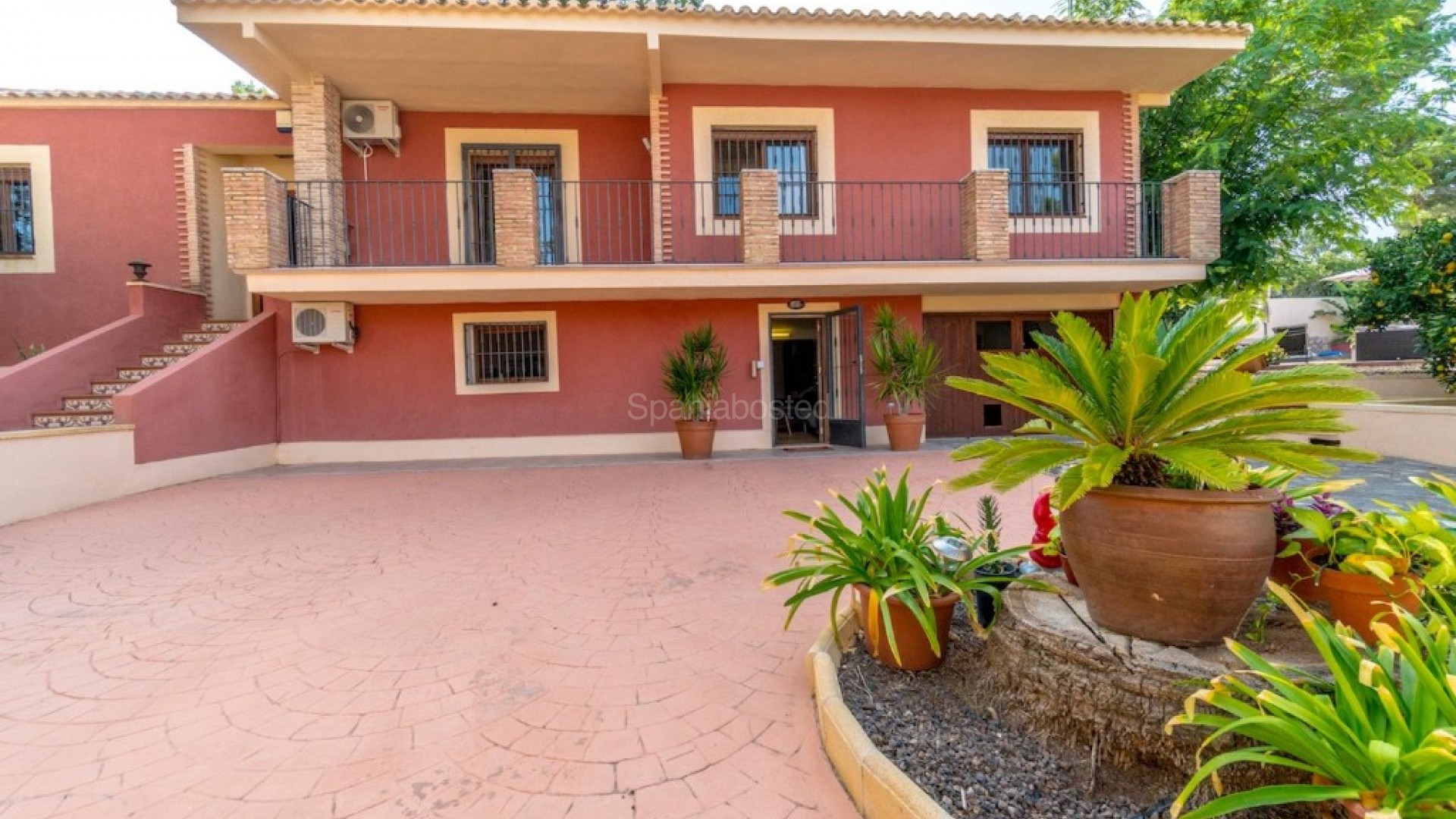 Resale - Villa -
Los Balcones