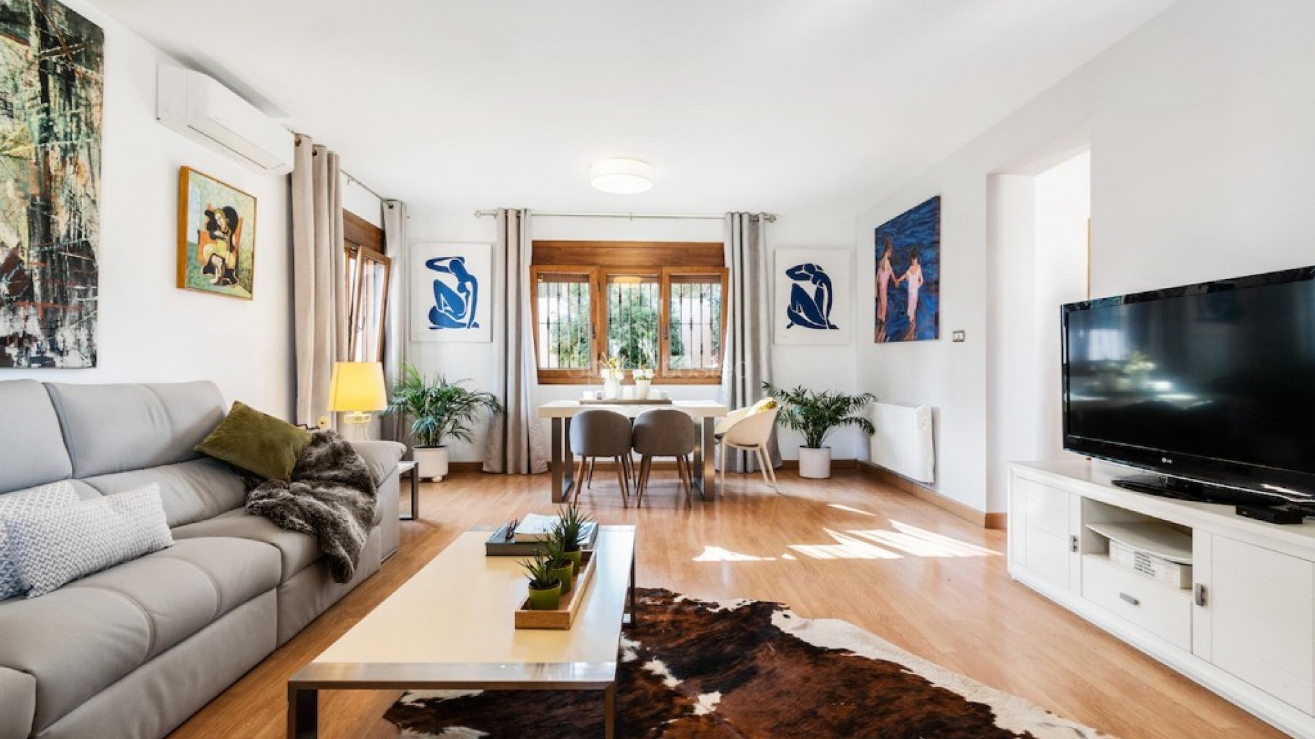 Resale - Villa -
Los Balcones