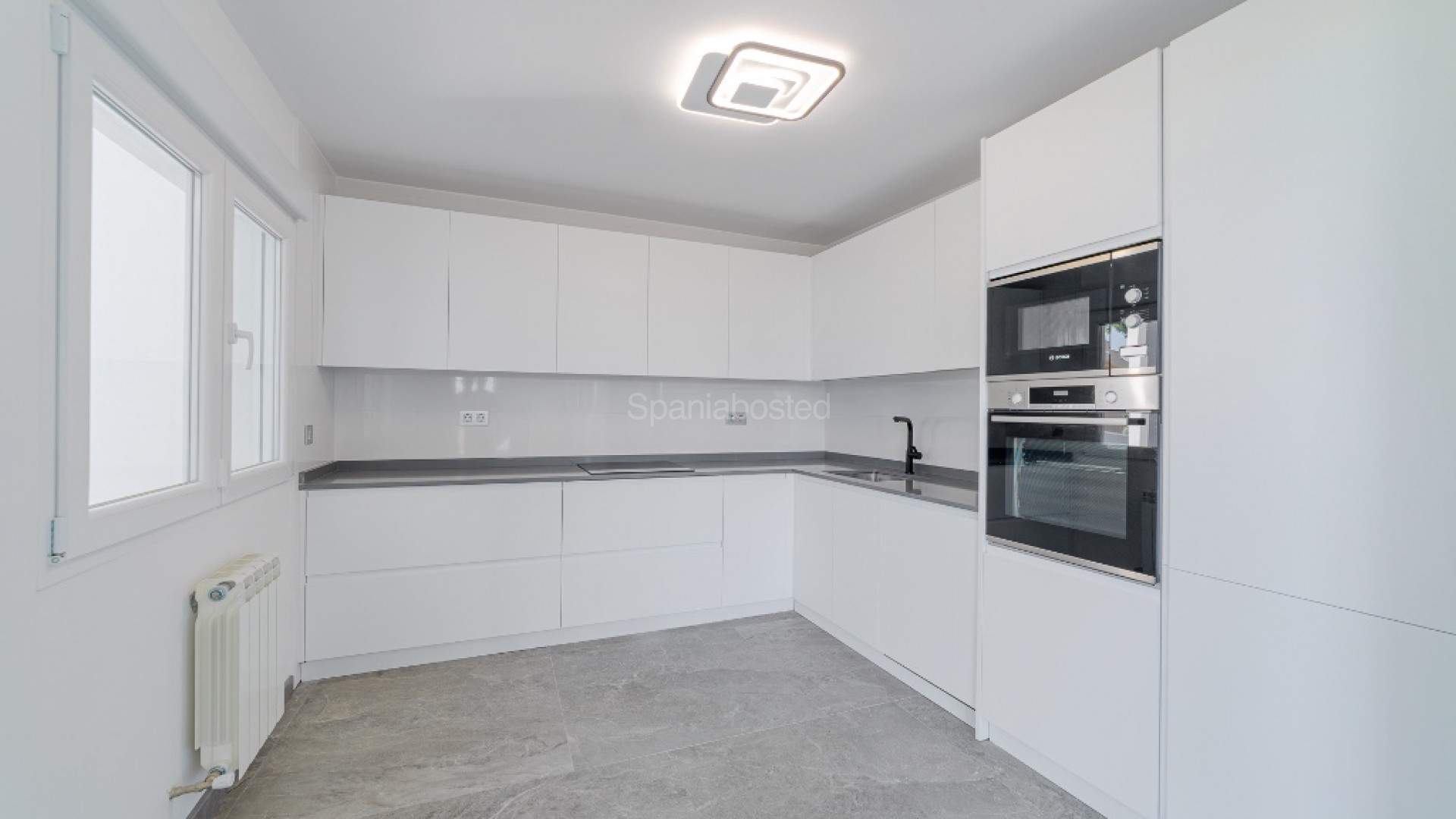 Resale - Villa -
Los Balcones