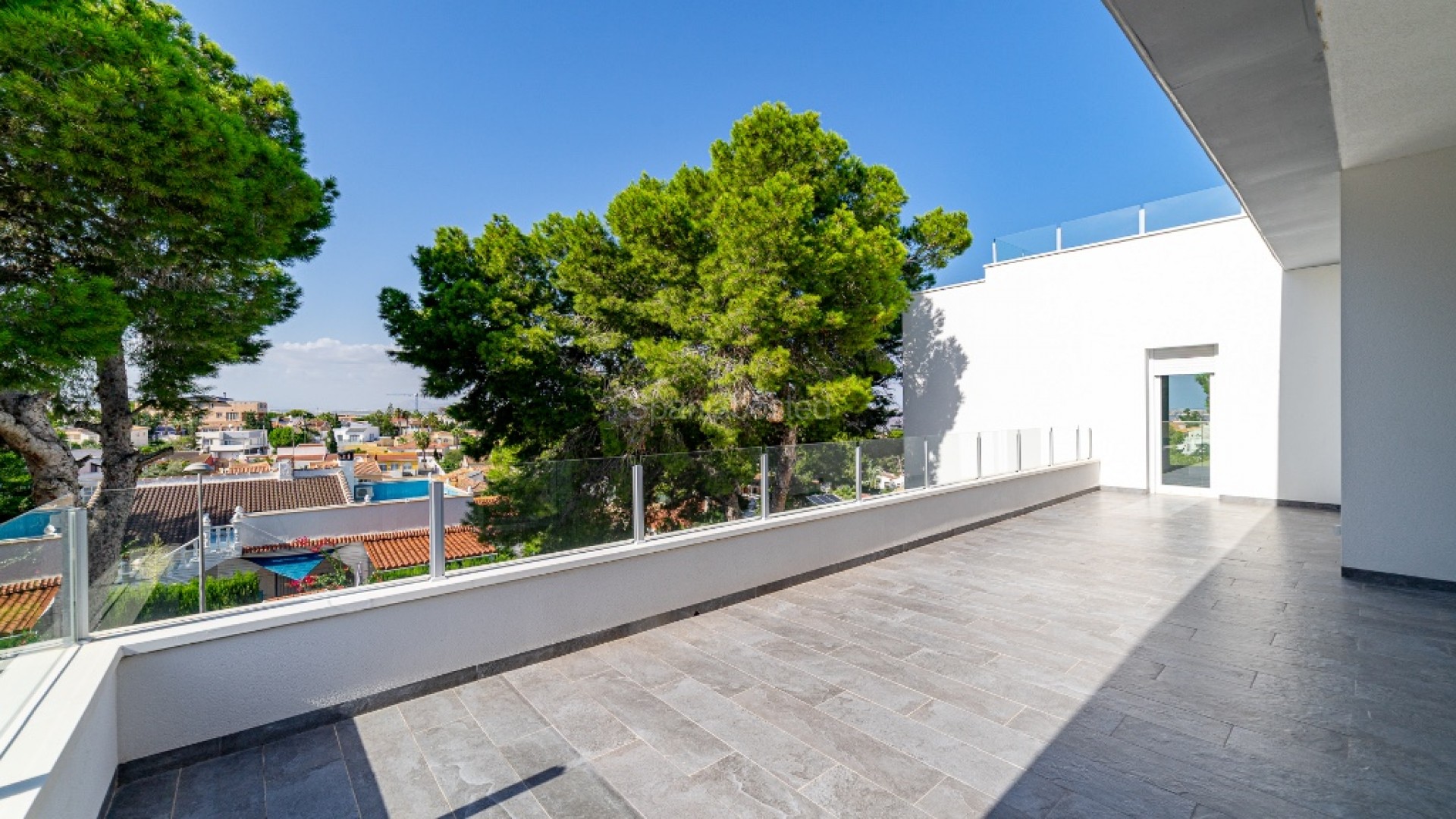 Resale - Villa -
Los Balcones