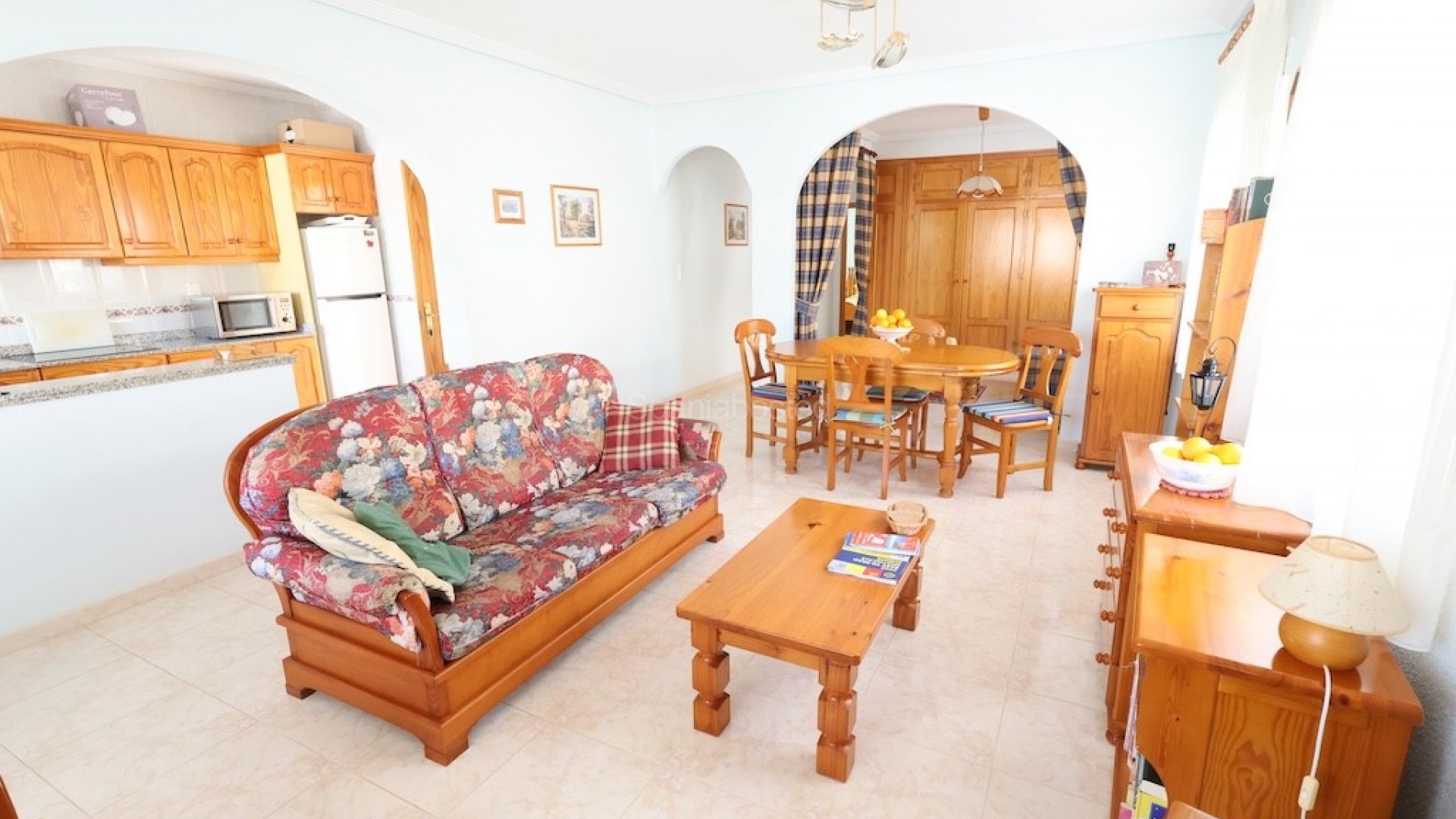 Resale - Villa -
Los Balcones