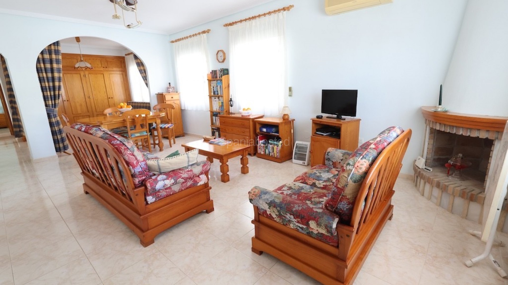 Resale - Villa -
Los Balcones