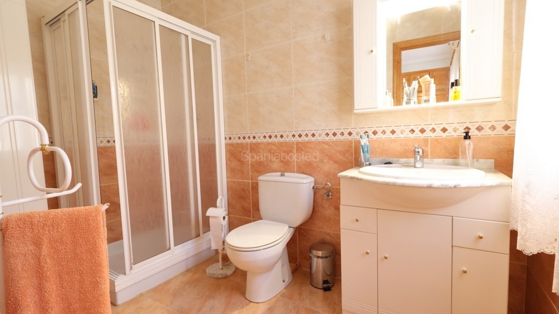 Resale - Villa -
Los Balcones