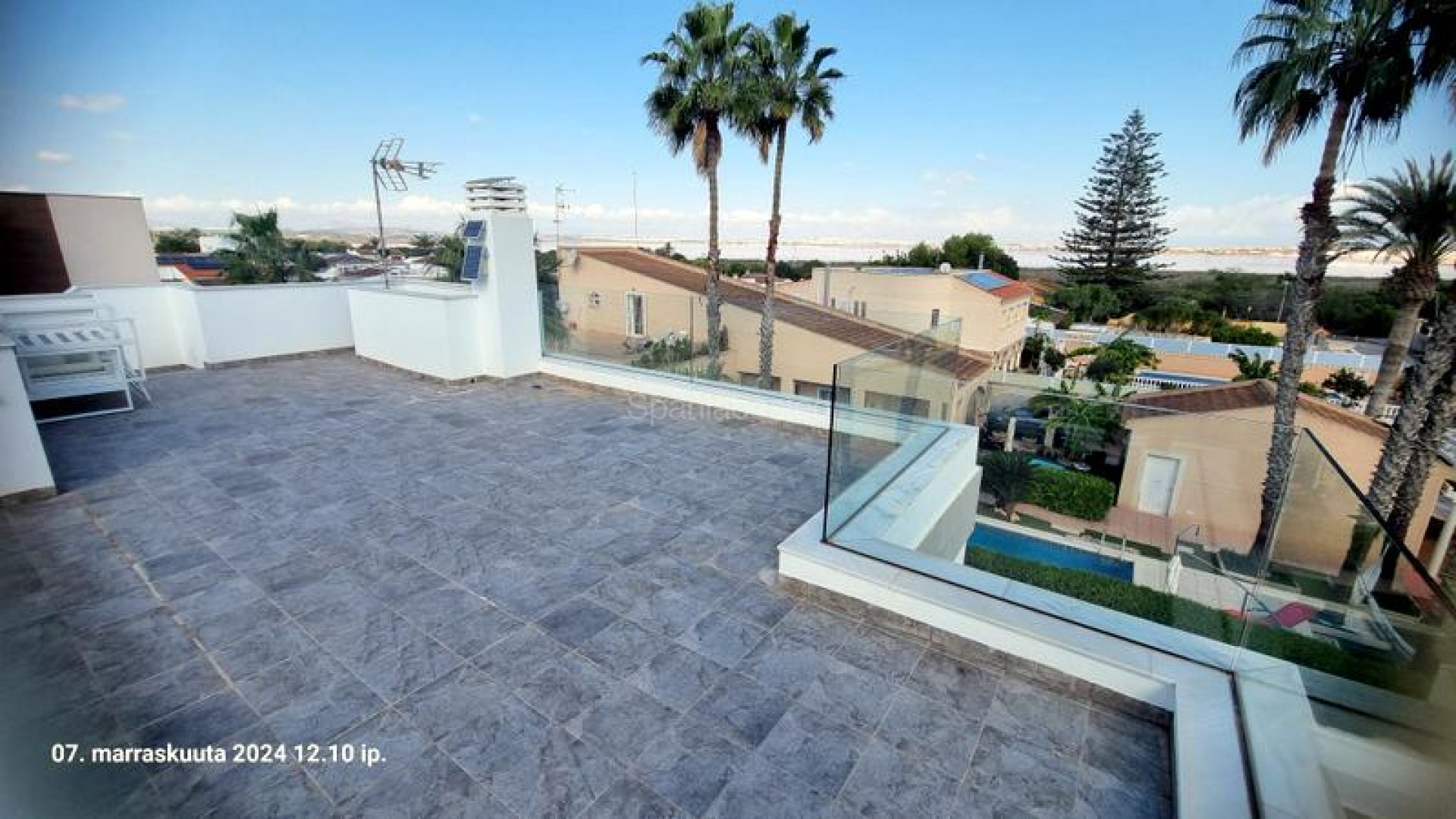 Resale - Villa -
Los Balcones