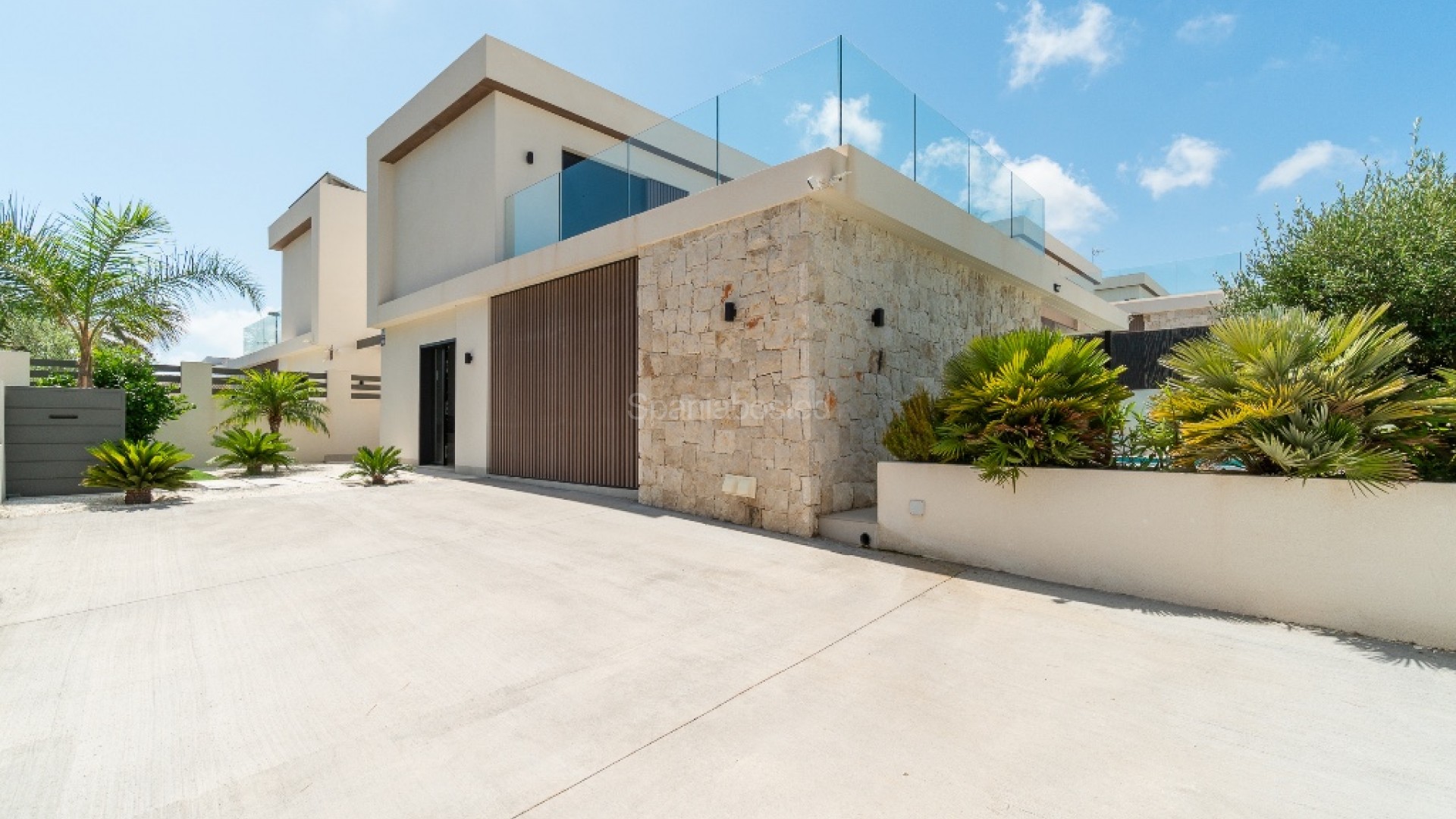 Resale - Villa -
Los Balcones