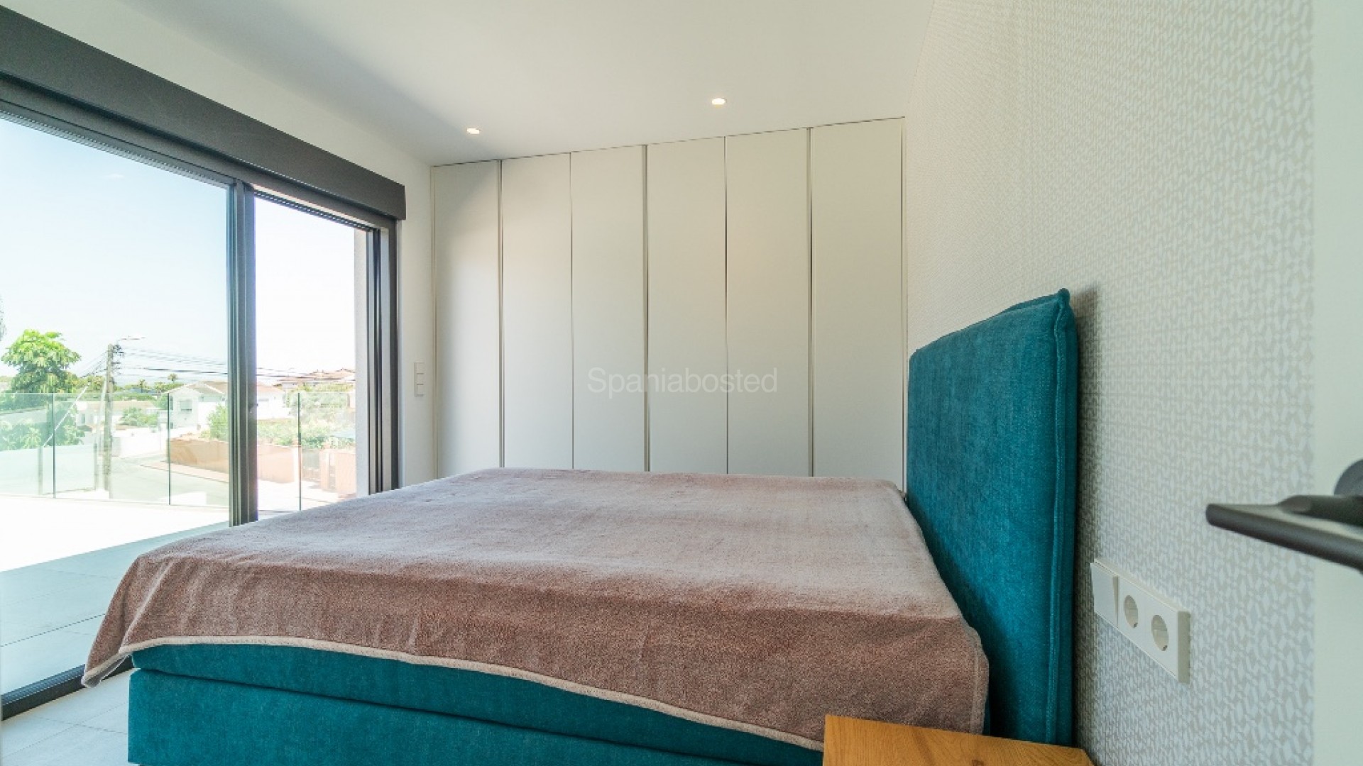 Resale - Villa -
Los Balcones