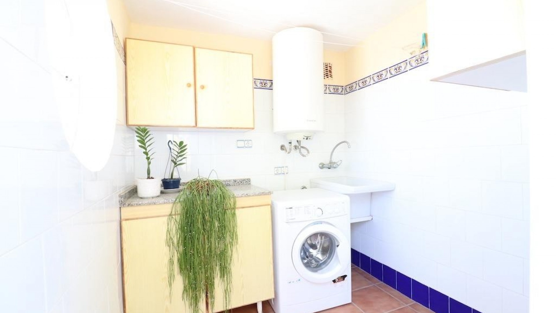 Resale - Villa -
Los Dolses