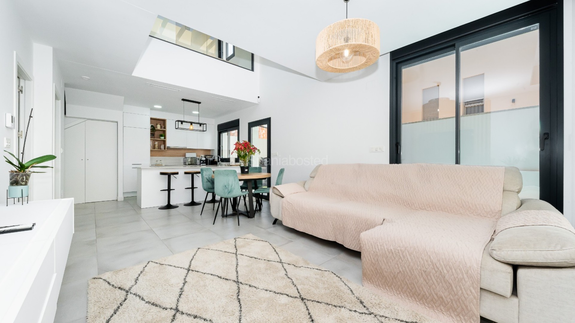 Resale - Villa -
Los Montesinos