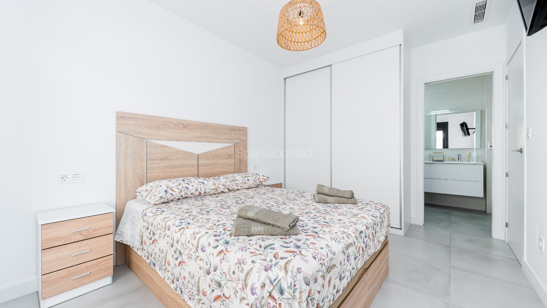 Resale - Villa -
Los Montesinos