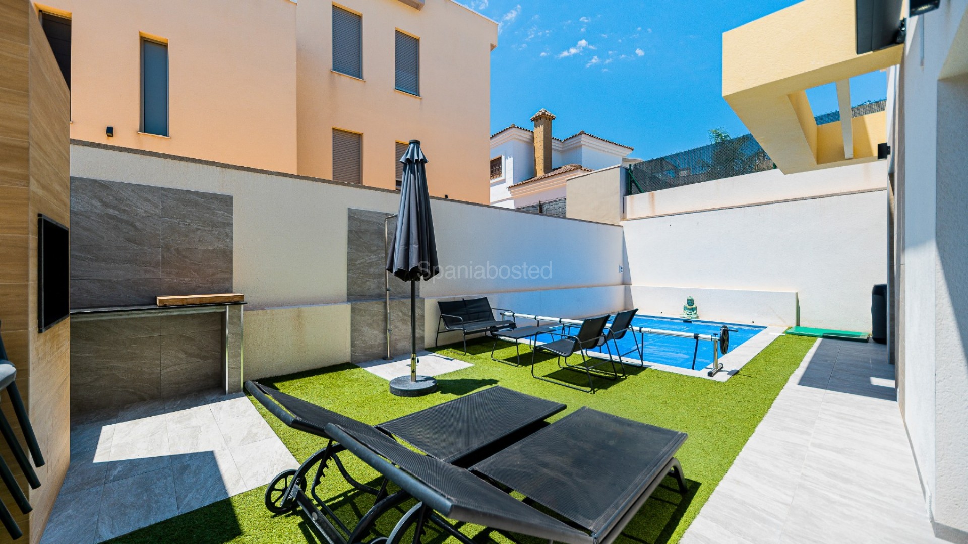 Resale - Villa -
Los Montesinos