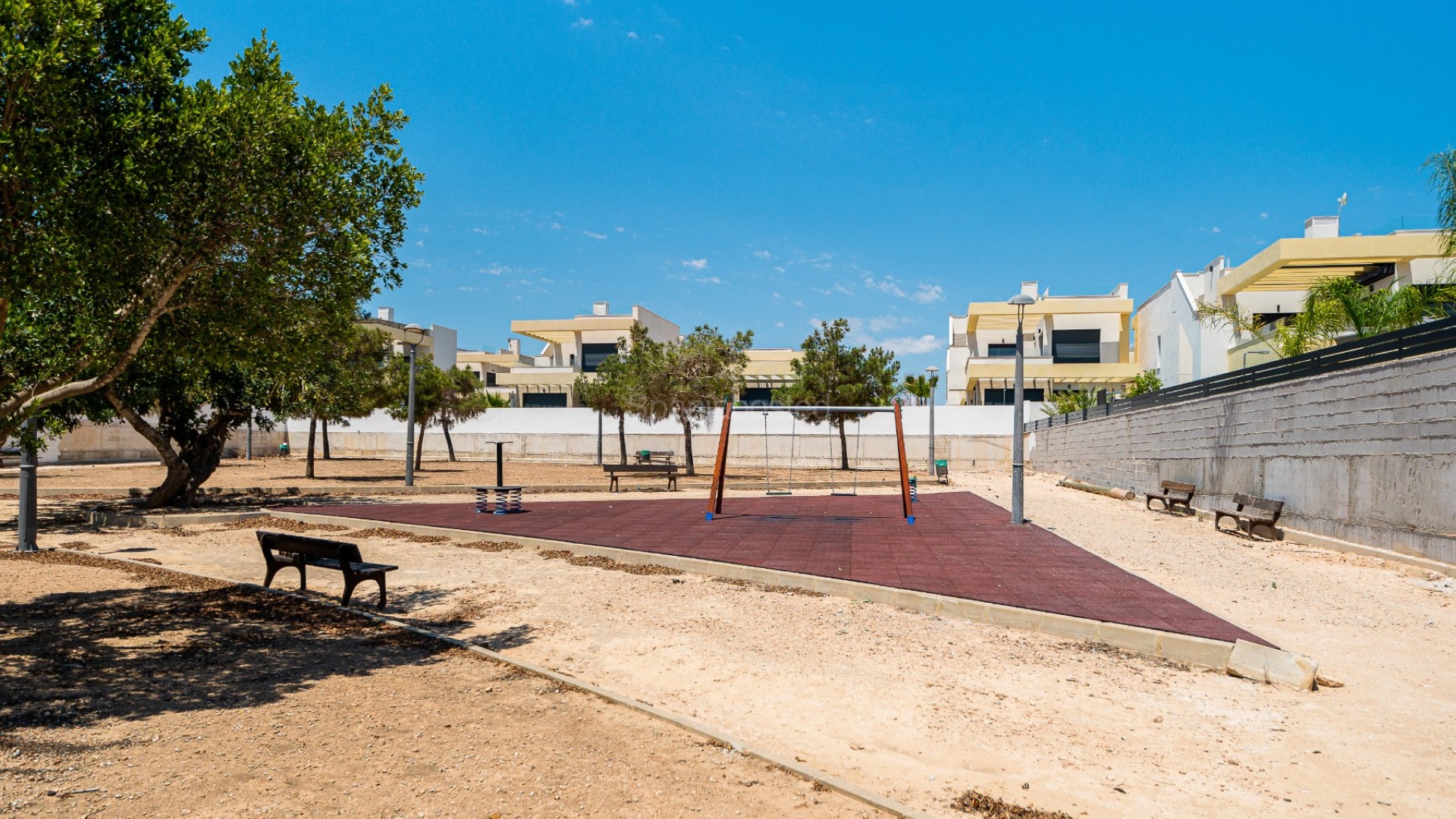 Resale - Villa -
Los Montesinos