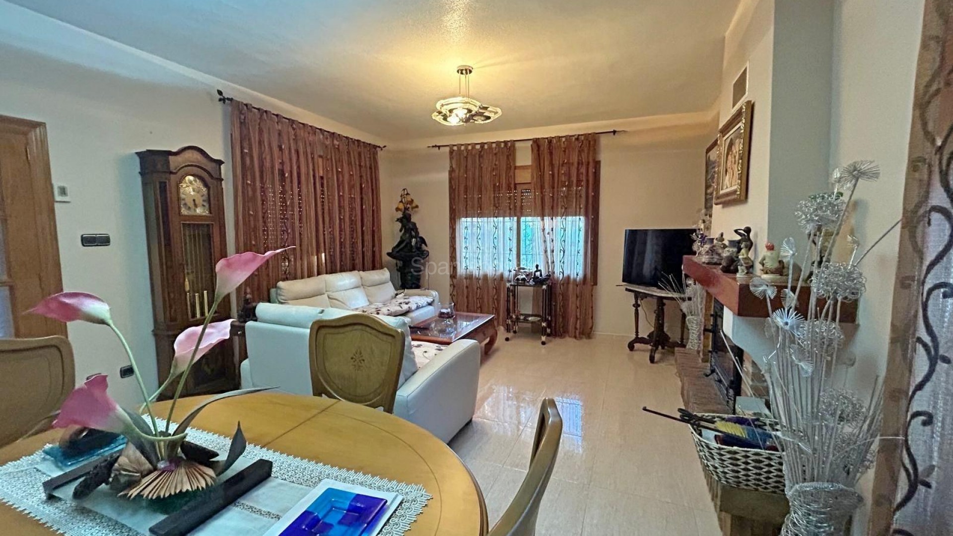 Resale - Villa -
Orihuela Costa - Altos de Campoamor