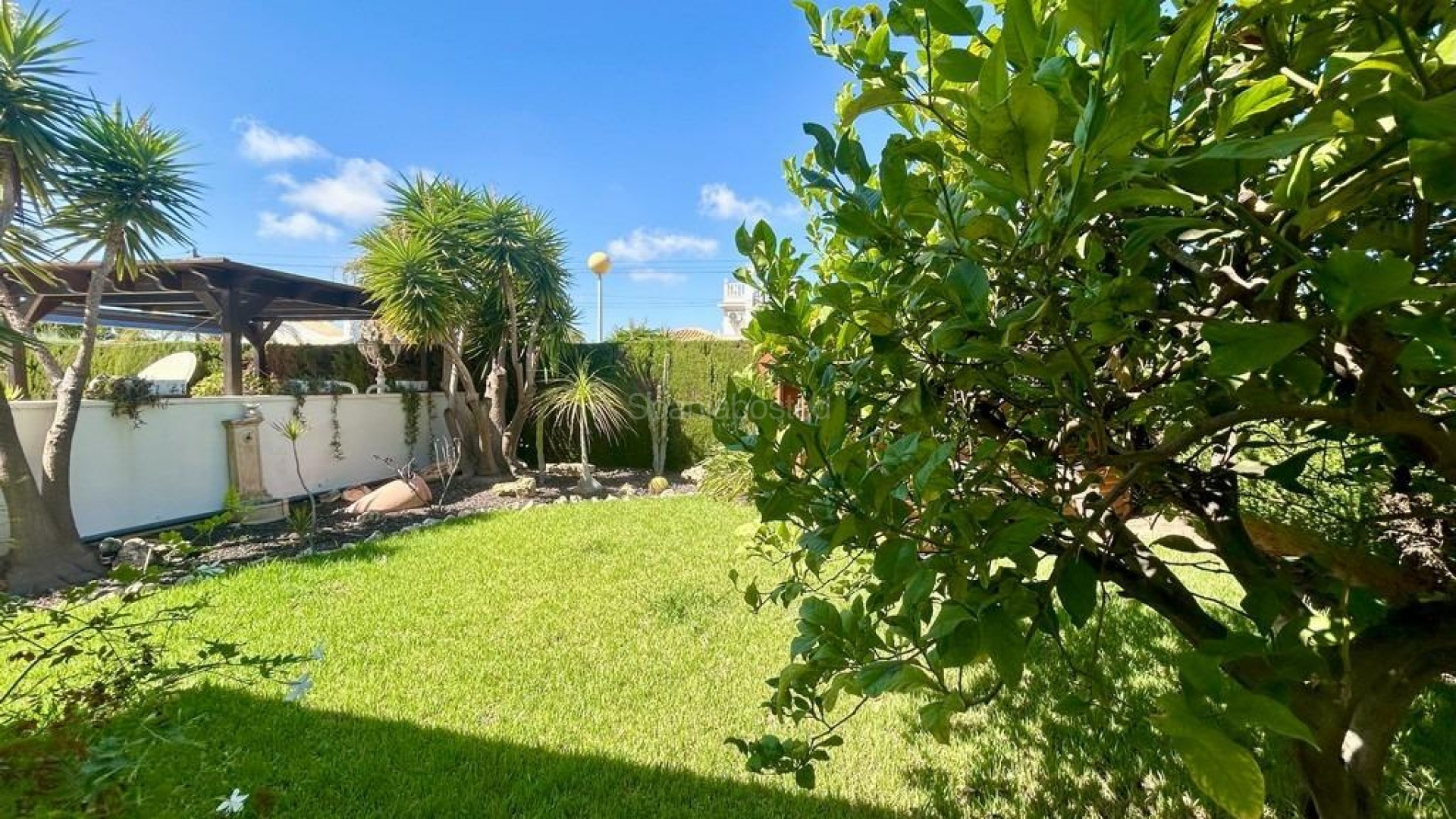 Resale - Villa -
Orihuela Costa - Cabo Roig