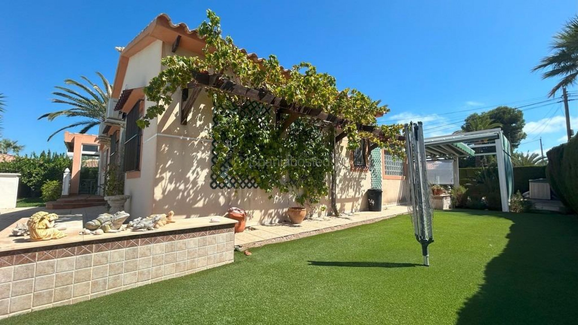 Resale - Villa -
Orihuela Costa - Cabo Roig