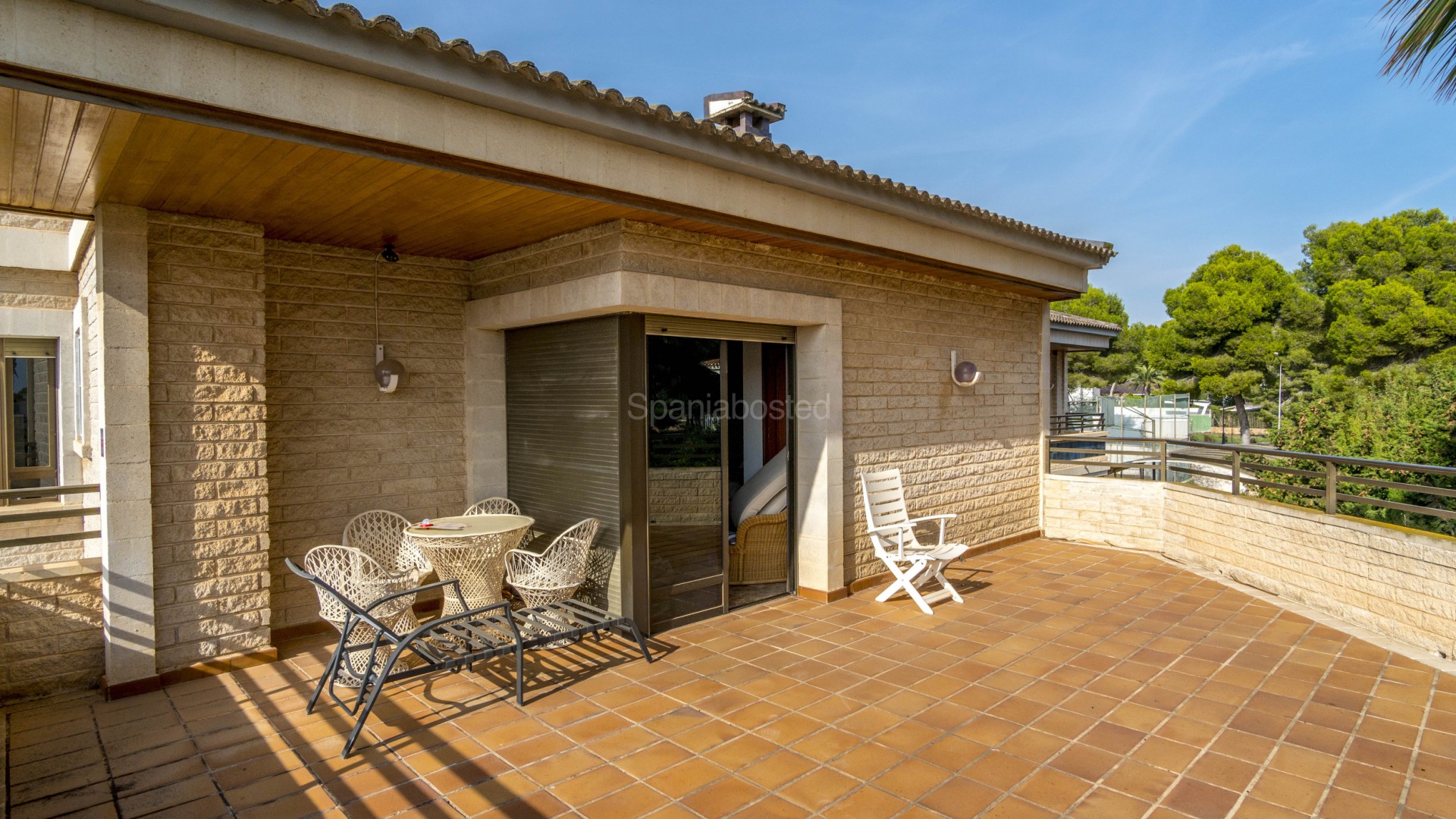 Resale - Villa -
Orihuela Costa - Campoamor