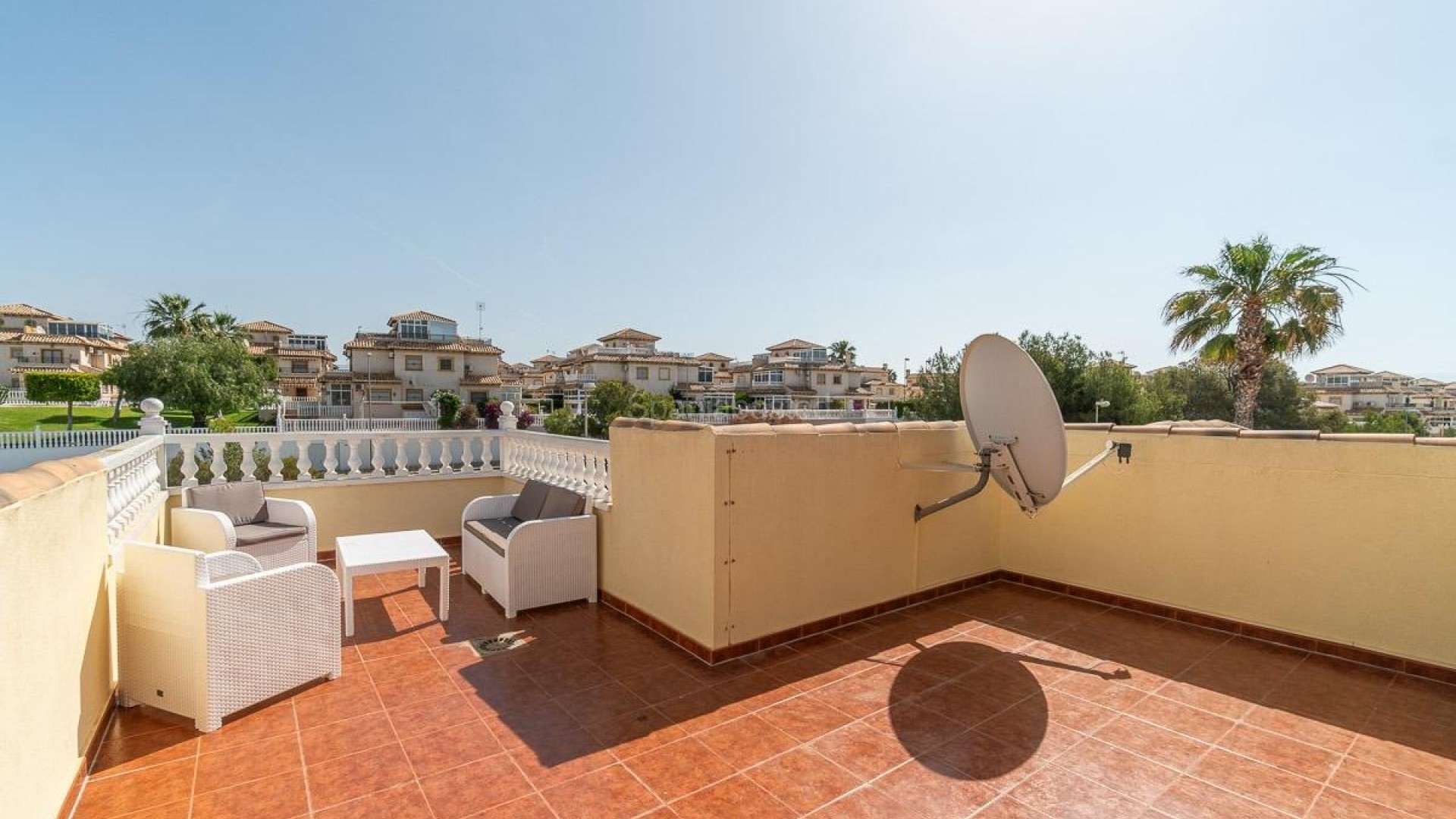 Resale - Villa -
Orihuela Costa - La Zenia