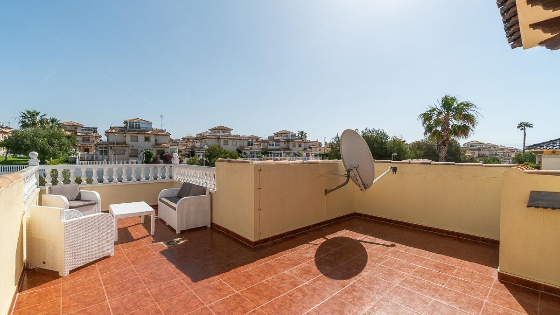 Resale - Villa -
Orihuela Costa - La Zenia