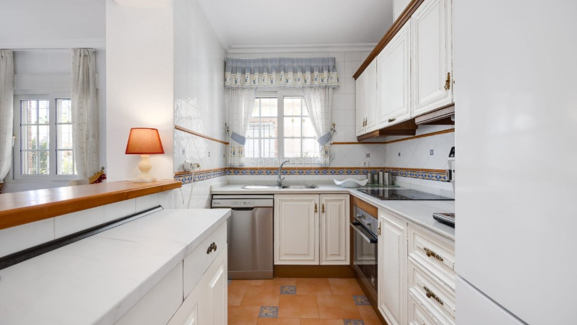 Resale - Villa -
Orihuela Costa - La Zenia