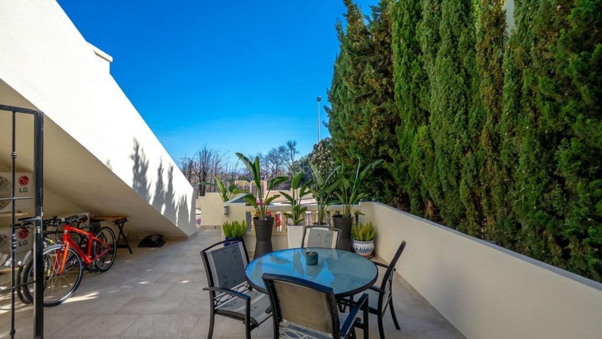 Resale - Villa -
Orihuela Costa - Las Ramblas