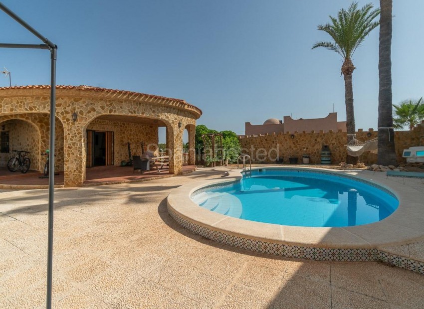 Resale - Villa -
Orihuela Costa - Los Altos