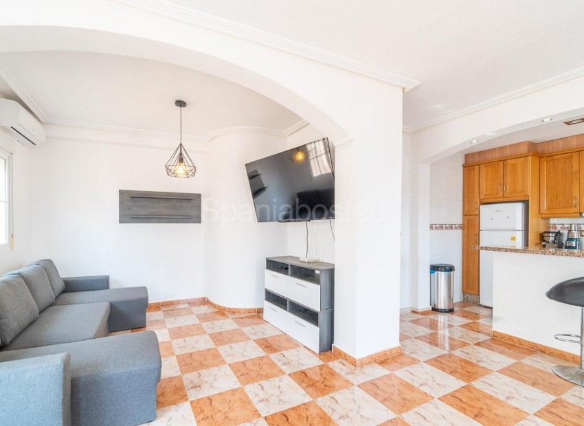 Resale - Villa -
Orihuela Costa - Los Dolses