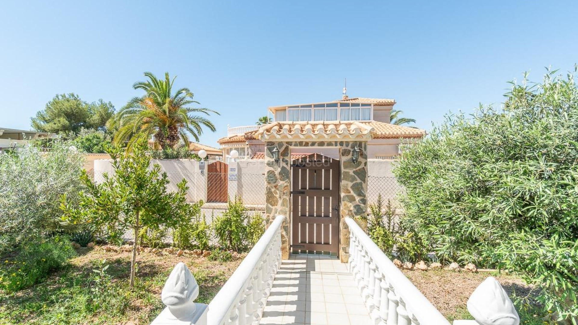 Resale - Villa -
Orihuela Costa - Playa Flamenca