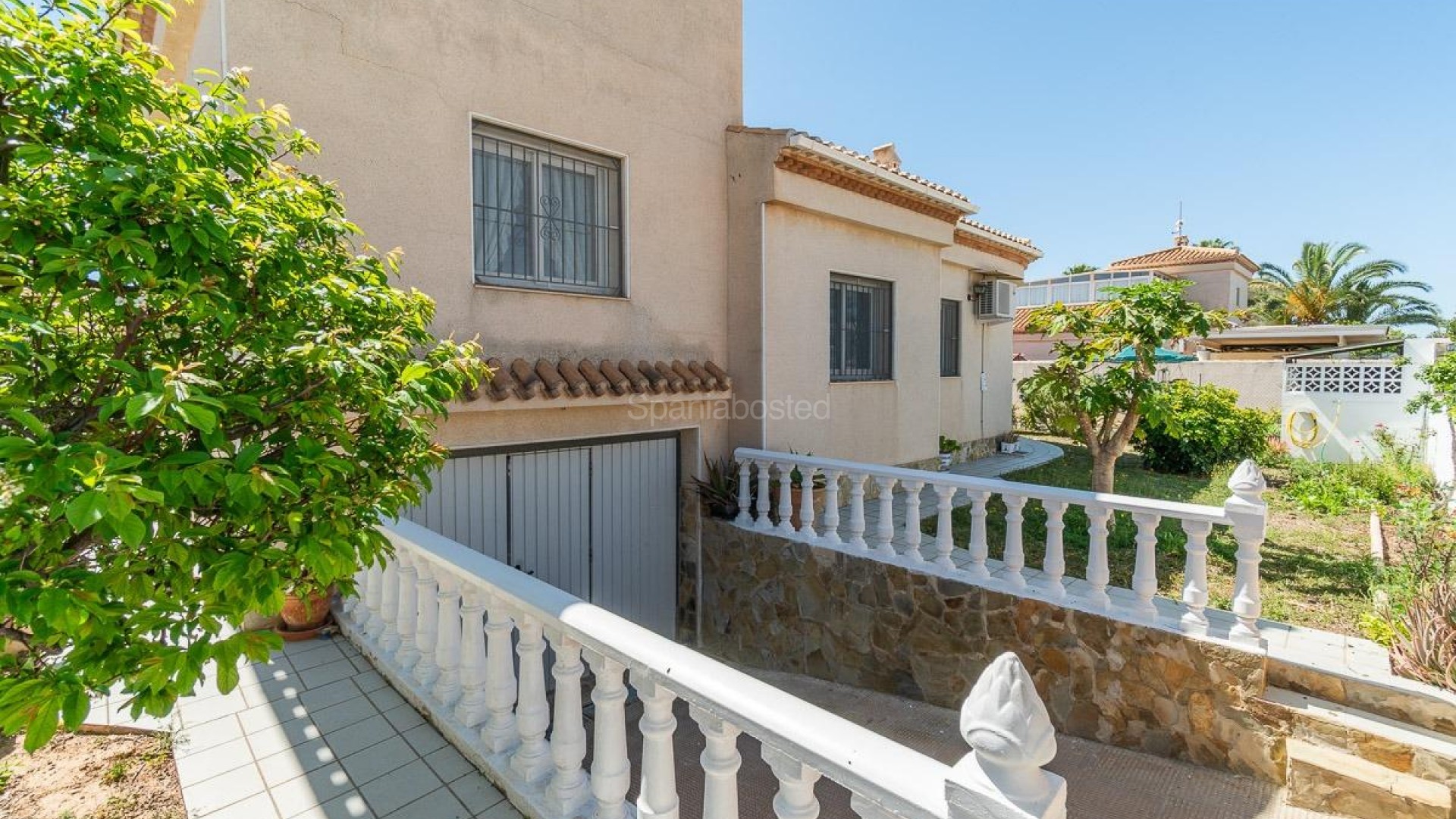 Resale - Villa -
Orihuela Costa - Playa Flamenca