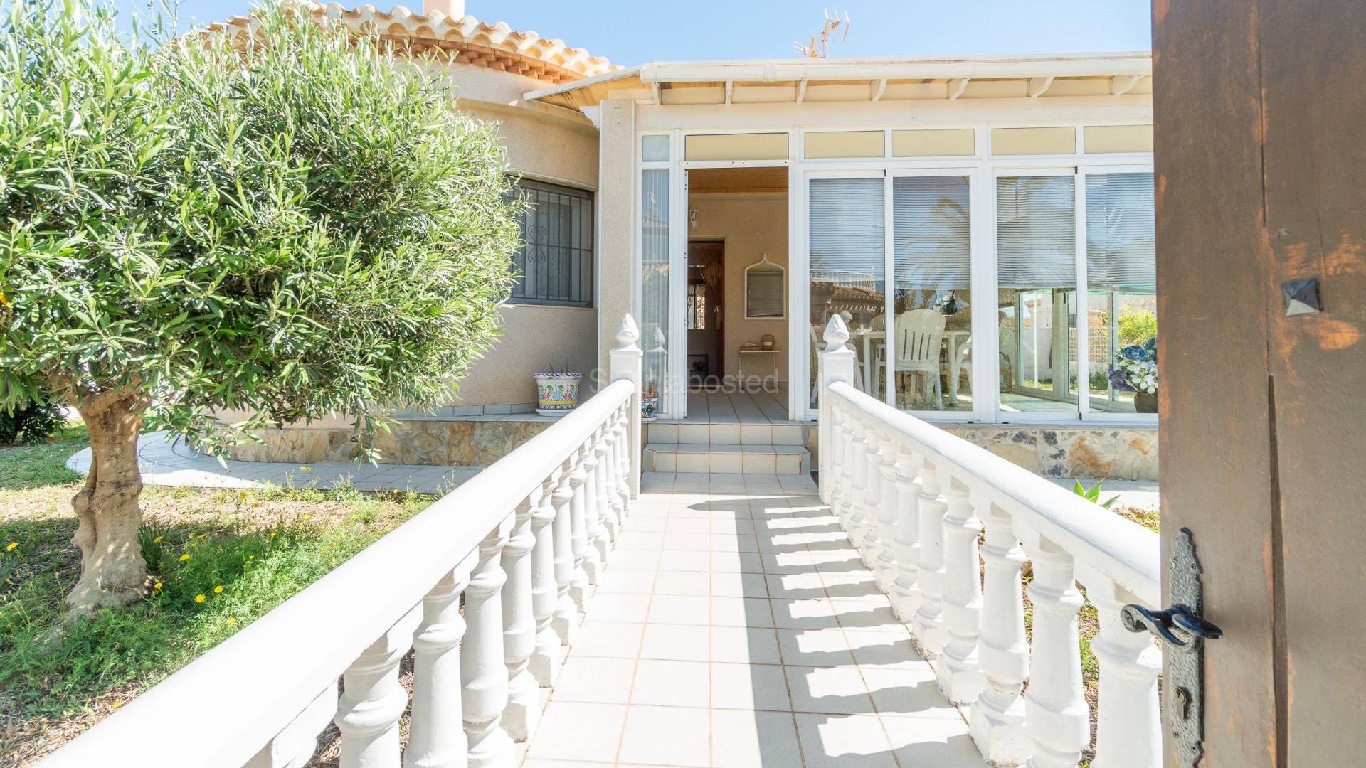 Resale - Villa -
Orihuela Costa - Playa Flamenca