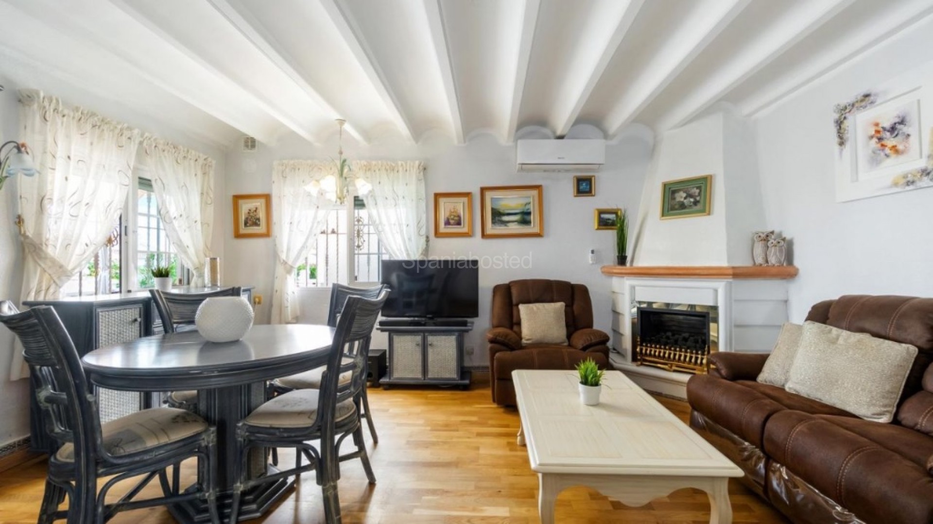 Resale - Villa -
Orihuela Costa - Playa Flamenca