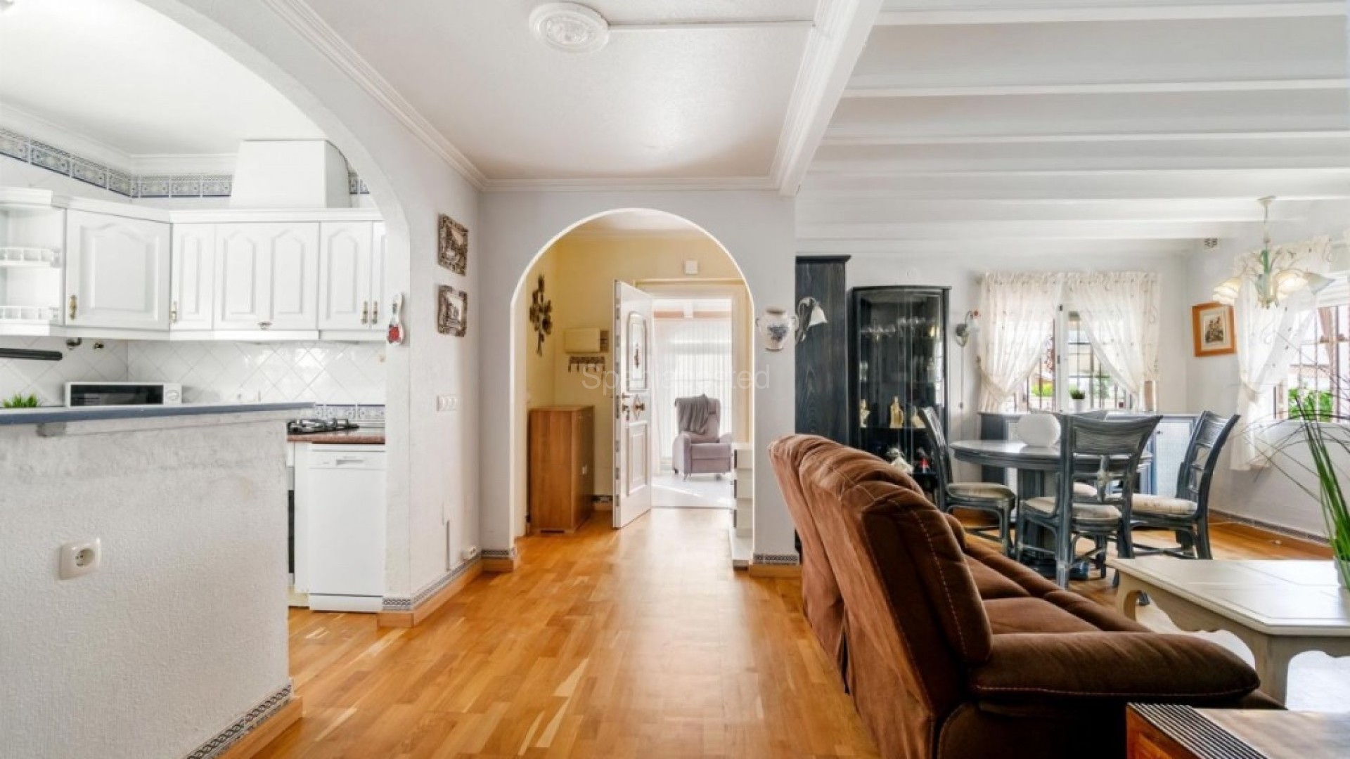 Resale - Villa -
Orihuela Costa - Playa Flamenca